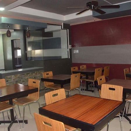 Jared Suites Upper Digos Buitenkant foto