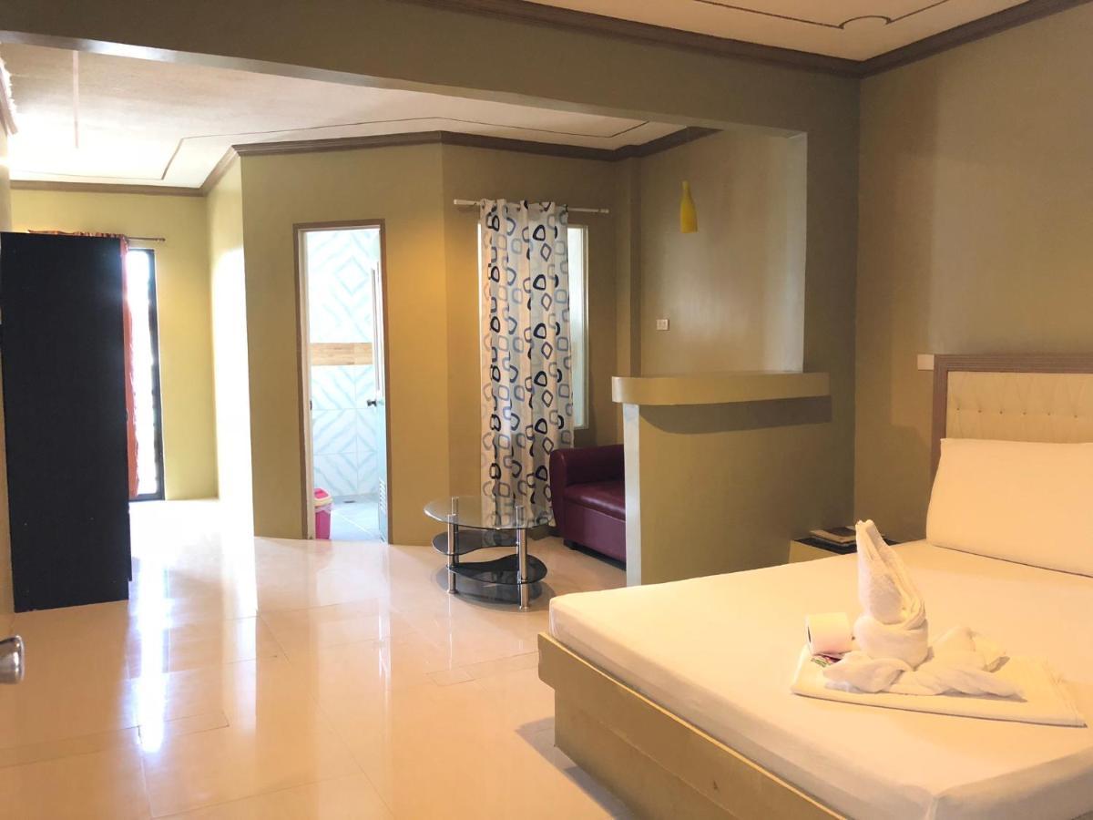Jared Suites Upper Digos Buitenkant foto